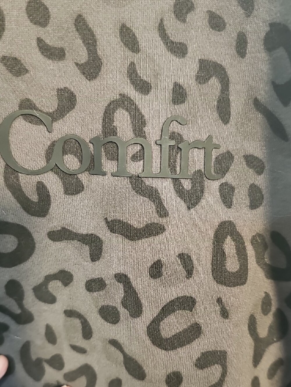 Comfrt Gray Leopard Print Hoodie Sweater - Picture 2 of 5